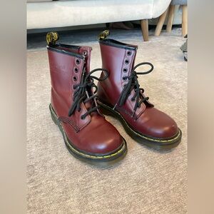 DR MARTENS 8 EYE BURGUNDY CHERRY RED COMBAT BOOTS SZ 7